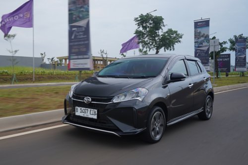 Daihatsu, Daihatsu Sirion, Hatchback Terjangkau, Ini Akselerasi Daihatsu Sirion VS Agya GR Sport