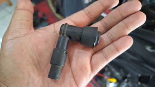 Ternyata Ini Bedanya Cop Busi Motor Bekas Karburator Dan Motor Injeksi