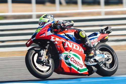 Baru Umumkan Cabut Dari Honda, Joan Mir Langsung Kena Apes di Catalunya