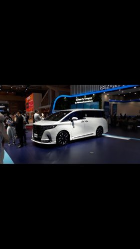 Pertama Kali Penjualan Denza D9 Kalah Dibanding Alphard dan Vellfire di September, Ini Datanya