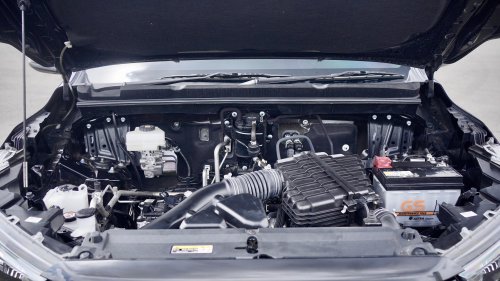 Enggak Banyak Orang Tahu, Begini Cara Mudah Merawat Aki Mobil