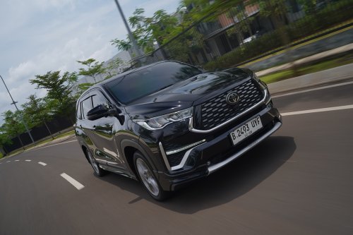 Pilihan Merek Ban Untuk Innova Zenix Harga Rp 700 Ribuan, Bonus Balancing