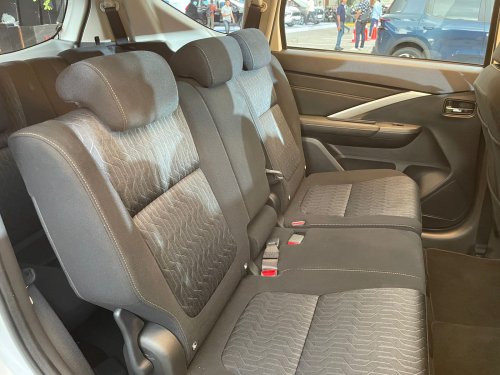Biar Paham, Ini 3 Penyebab Kabin Mobil Bekas Baunya Apek Banget