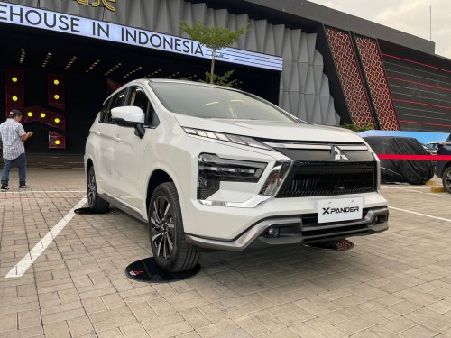 Sesama MPV Populer, Ini Perbandingan Harga Avanza VS Xpander