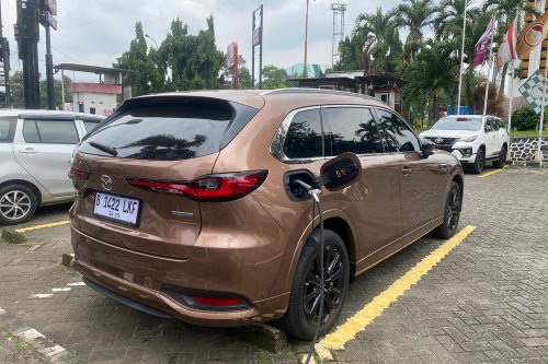 Mazda, Kaleidoskop 2025, SUV Mazda Paling Asyik Jalan 70 KM Tanpa Bensin