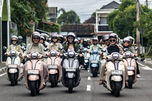 Pilihan Motor Matic Berbobot Ringan yang Ramah Buat Perempuan