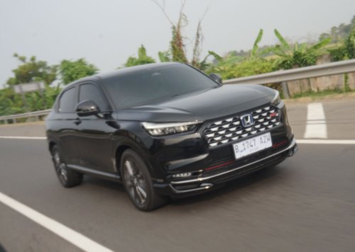 Honda, Honda HR-V, Honda e, Honda HR-V RS e:HEV Vs Honda e:N1, Siapa Yang Lebih Kencang?