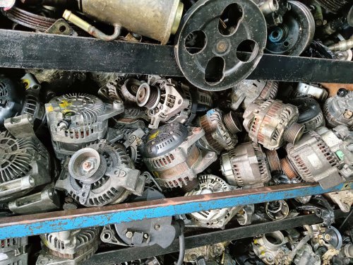 Sebelum Mudik, Kenali Tanda-tanda Alternator Mobil Bekas Mulai Rusak