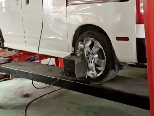 Aman liburan Akhir Tahun, Ini Pentingnya Spooring dan Balancing Ban Mobil