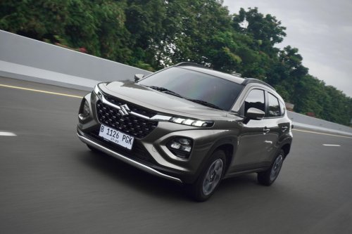 Suzuki , Suzuki Fronx, Suzuki XL7, Mengintip Aksesoris Suzuki Fronx Di Jepang, Ada Pelek XL7 Sampai Tenda