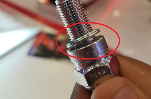 Ini Sebabnya Ring Yang Ada di Busi Motor Jangan Sampai Dilepas