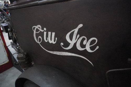 Gerobak Ciu Jadul Mejeng di ICS 2025, Bukti Motor Custom Hadir Untuk Perlawanan