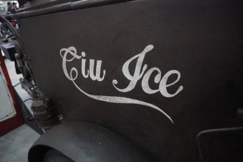 Gerobak Ciu Jadul Mejeng di ICS 2025, Bukti Motor Custom Hadir Untuk Perlawanan