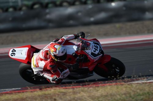 Nunggang CBR, Pembalap Astra Honda Optimis Cetak Kemenangan di MRS 2025