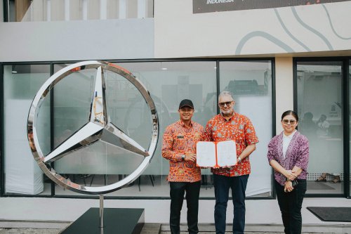 Top Markotop, DCVI Sumbang Mesin Bus Mercedes-Benz OF 917 ke SMK 1 Angkasa Jakarta