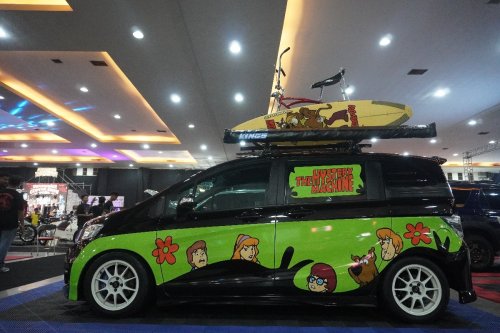Honda, Honda Freed Spike Hybrid Mejeng di ICS 2025, Stiker Bikin Nostalgia Masa Kecil