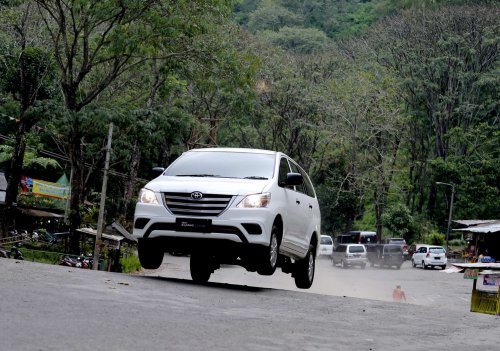 Mau Ganti Busi Innova? Cek Harga dan Jadwal Gantinya Disini!