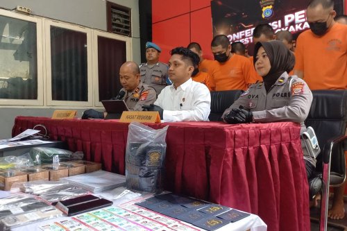 Serobot Kerjaan Polisi, Sindikat Jasa Cetak SIM Palsu Jogja Patok Tarif Segini Lewat Facebook