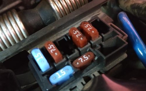 Persiapan Turing Jauh, Ini Penyebab Sekring Motor Bekas Putus Terus