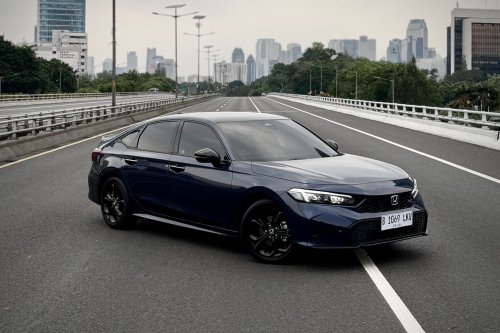 Tiga Hal Dari Honda Civic Hybrid Tetap Asyik Dikendarai Anak Muda