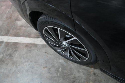 Xpeng, Xpeng X9, Panjang 5 Meter Lebih, XPENG X9 Kok Tetap Lincah Diajak Meliuk?
