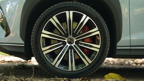 BYD, Meski Bobotnya 2 Ton Lebih, Ternyata Bisa Sepakem Ini BYD Sealion 7