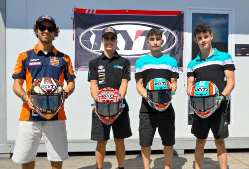 MotoGP, Pakai Helm KYT, Pembalap Ini Pamer Desain Spesial Khusus MotoGP Mandalika