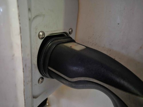 Charger Mobil Listrik Bisa Dipakai Semua Merek? Ini Penjelasannya