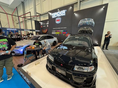 Hadir di IMX 2025, Cat Spider Bawa Mobil Cakep Hasil Kolaborasi Dengan Gorfar Hilman Sampai Raffi Ahmad
