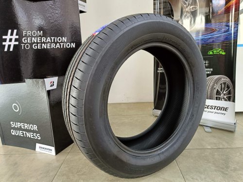 Teknologi Enliten Bridgestone Cocok Buat Mobil Hybrid, Ini Faktanya