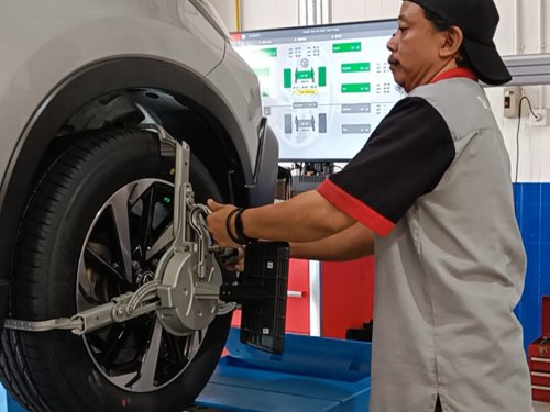 Enggak Lama, Segini Waktu yang Dibutuhkan Spooring di Bengkel