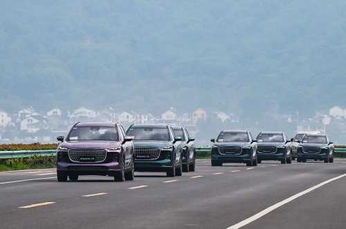 LEPAS Global Journey of Elegant Drive, Agenda Siksa SUV Listrik L8 di Jarak Hampir 1.000 Km