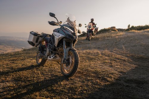 Ducati Multistrada V4 Rally 2026, Seting Jok Otomatis, Ini Detail Fiturnya