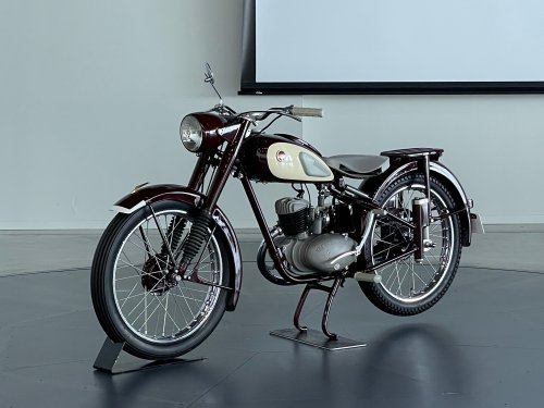 Yamaha, Bertemu Langsung Dengan Motor Pertama Yamaha di Jepang, Seperti Ini Detailnya