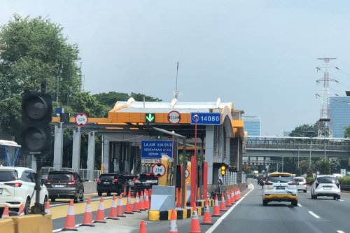 Pasca Hangus Korban Kerusuhan, Tujuh Gerbang Tol Dalam Kota Jakarta Sudah Beroperasi Normal
