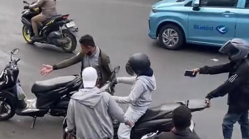 Ngeri, Debt Collector Semudah Ini Dapat Data Nasabah Hanya Bermodal Aplikasi di Playstore