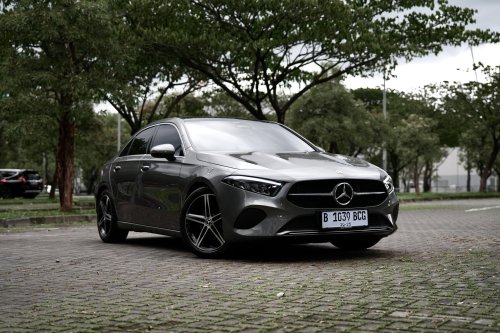 Mesin Cuma 1.300 cc Tapi Mercedes-Benz A200 Bisa Lari Sekencang Ini