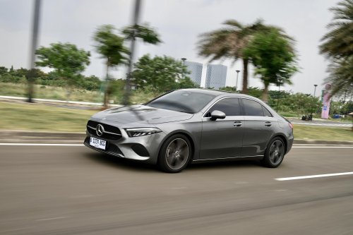 Mercedes-Benz, Punya Mesin Ringkas, Seirit Ini Konsumsi BBM Mercedes-Benz A200