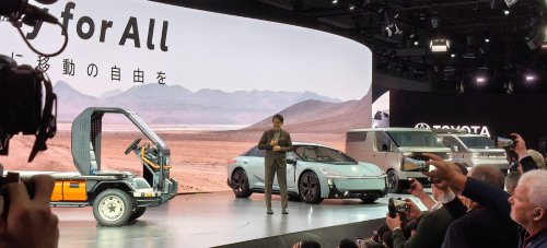 Boyong Empat Brand di Japan Mobility Show 2025, Toyota Unjuk Dua Mobil Ikonik Ini