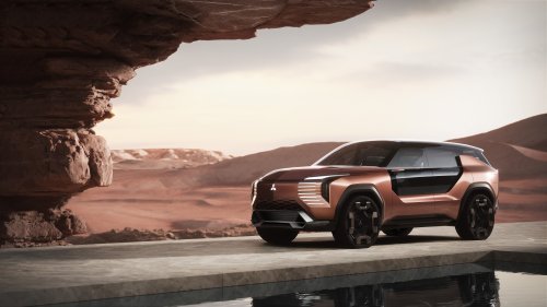 Mitsubishi, SUV Listrik 4WD Unik Mitsubishi Meluncur di Japan Mobility Show 2025, Tarik Anhang Kapsul Futuristik