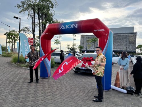 Aion, Aion UT, Konsumen Full Senyum Janji Pabrikan Ditepati, 250 Unit AION UT Diserahkan ke Konsumen