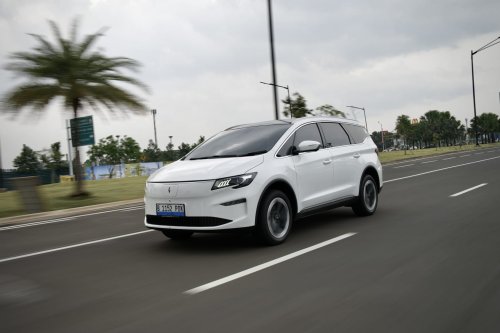 Tenaga Tidak Besar, Sekencang Ini Akselerasi Mobil Listrik Aletra L8
