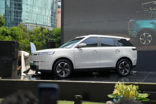 Jaecoo, Harga Rp 200 Jutaan, Ini Beda JAECOO J5 EV Tipe Standard Dan Premium