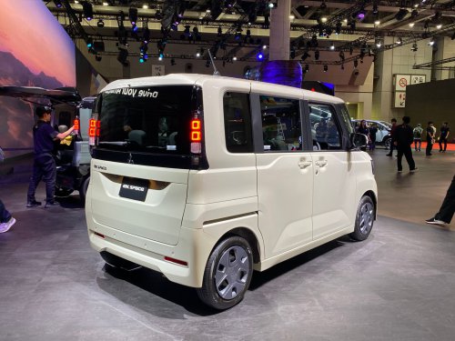 Mitsubishi | Mengintip Masuk Mitsubishi eK Space Terbaru, Kualitasnya Bisa Dicontoh