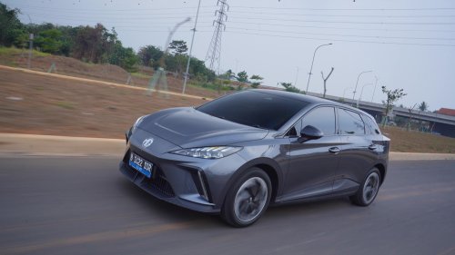 Tetap Eksis, MG4 EV Jadi The Best Small EV OTOMOTIF Award 2026