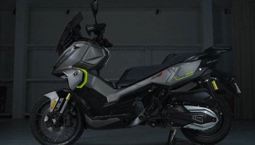 Cocok Buat Berpetualang, Voge Luncurkan Skutik Gede Bermesin Dua Silinder