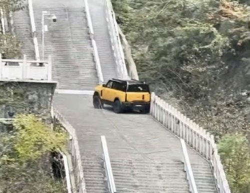 Chery Angkat Bicara Terkait Insiden SUV Barunya Gagal Nanjak di China