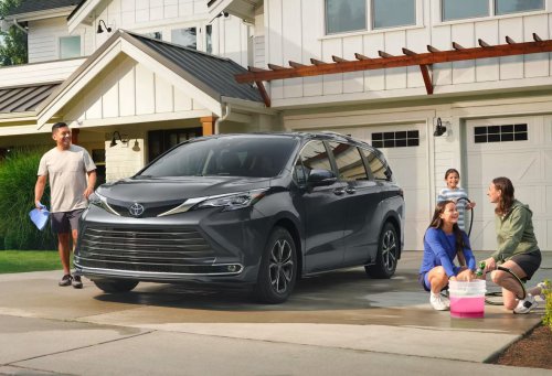 Toyota, Mirip Veloz Versi Premium, Mobil Keluarga Baru Toyota Ini Punya Konsumsi BBM 15 Km/liter