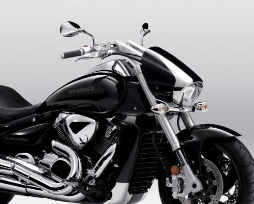 Inilah Moge Cruiser Suzuki Penantang Harley-Davidson, Speknya Boleh Diadu