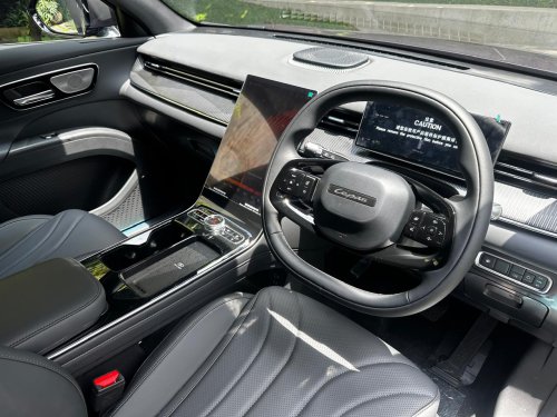 Lepas L8 Setir Kanan Tampil Perdana di Indonesia, Bawa Teknologi Ini